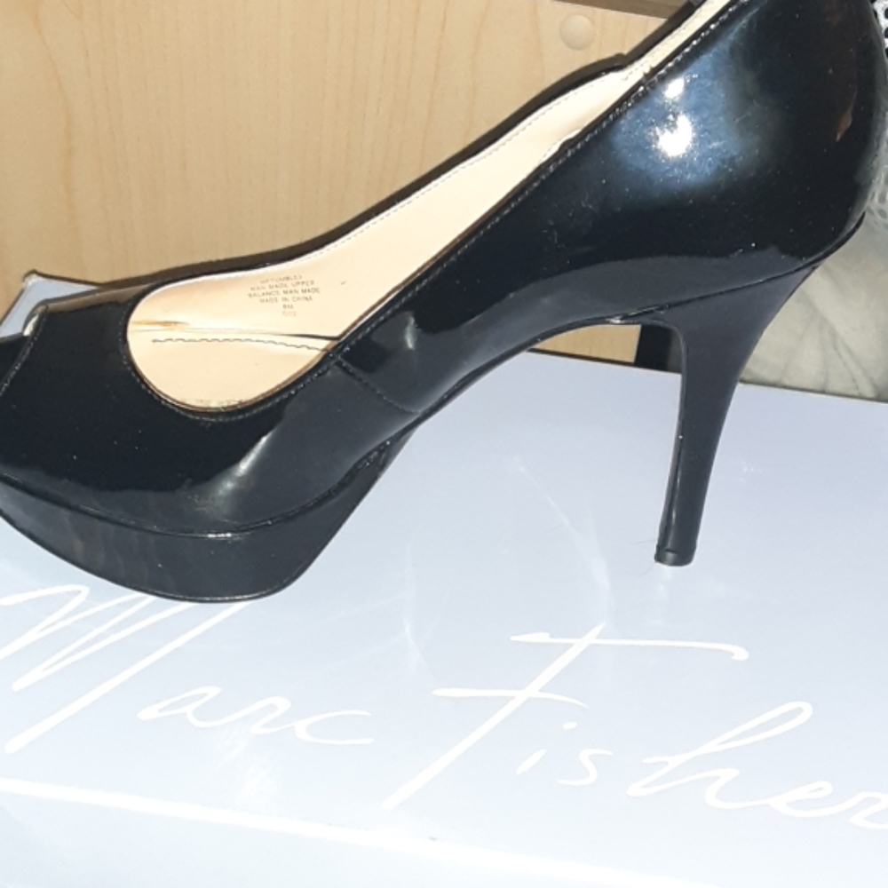Shoes - Picture 2 of 3